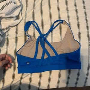 Lululemon bra size 8